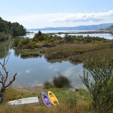Sunrise Cabin At First Light Rangihaeata Retreat Takaka Εξωτερικό φωτογραφία