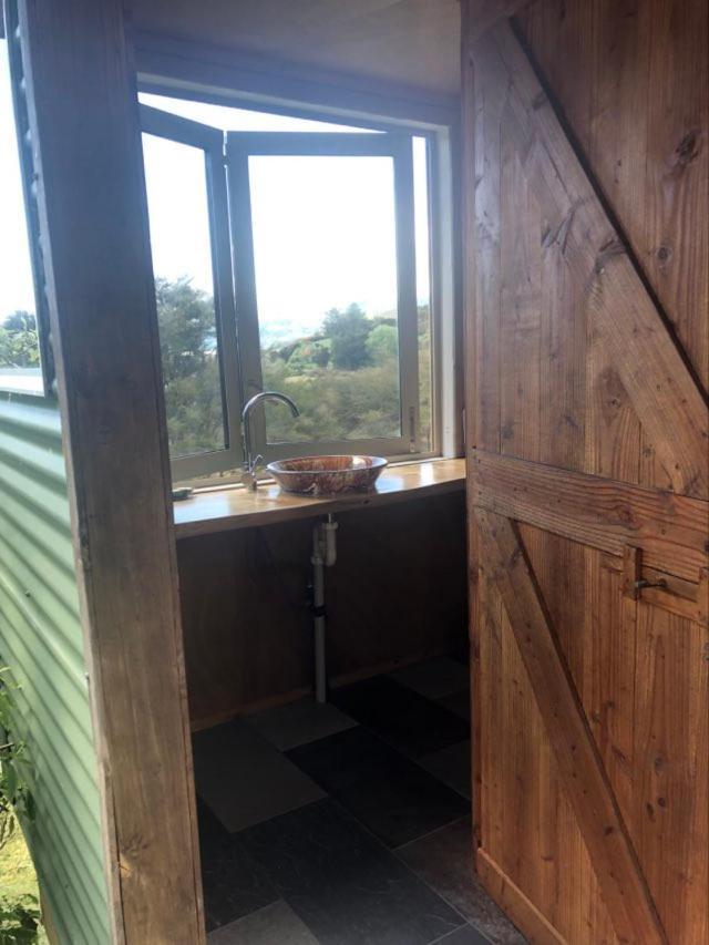 Sunrise Cabin At First Light Rangihaeata Retreat Takaka Εξωτερικό φωτογραφία