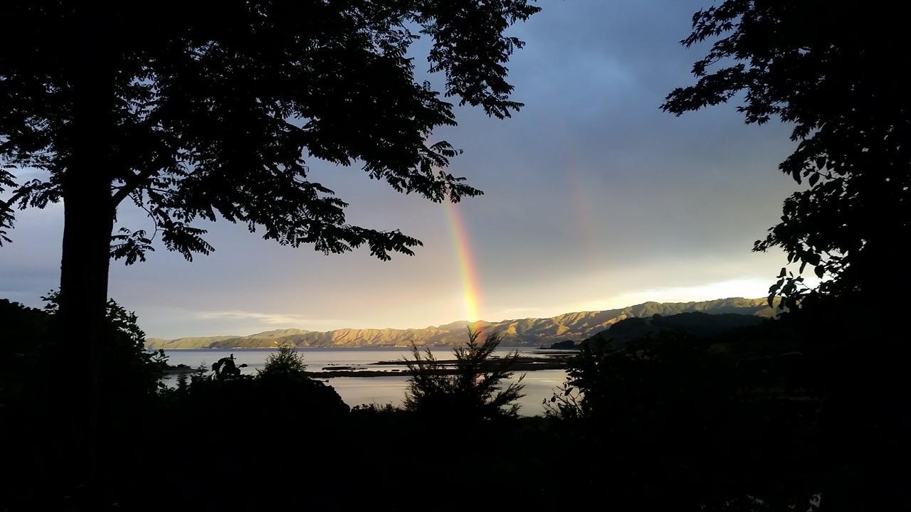 Sunrise Cabin At First Light Rangihaeata Retreat Takaka Εξωτερικό φωτογραφία