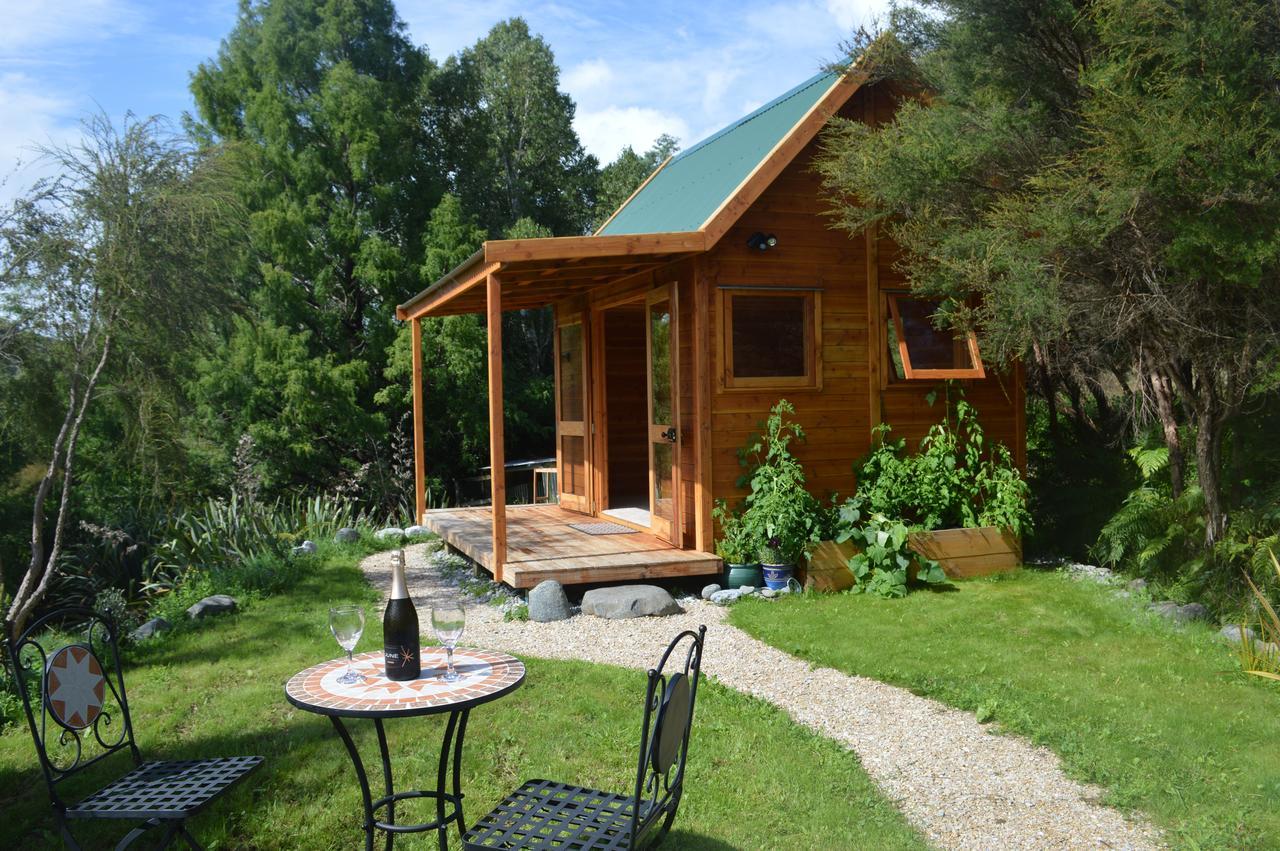 Sunrise Cabin At First Light Rangihaeata Retreat Takaka Εξωτερικό φωτογραφία