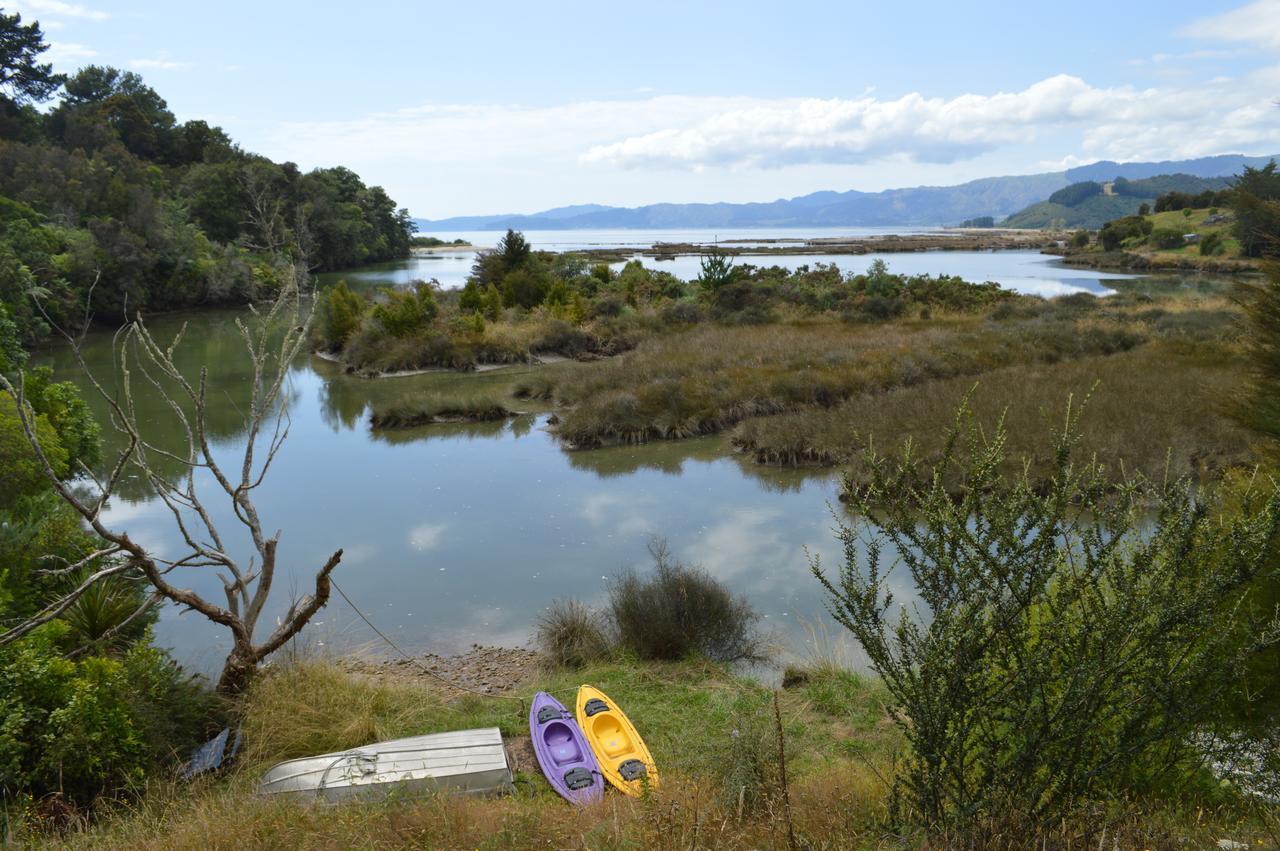 Sunrise Cabin At First Light Rangihaeata Retreat Takaka Εξωτερικό φωτογραφία